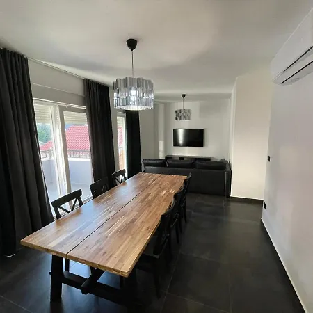 Apartment Pjerina